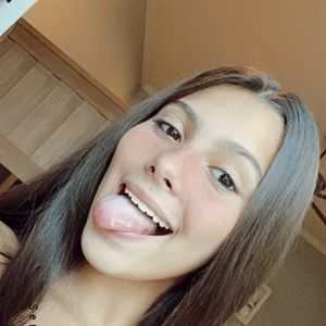 Meet your Posher, Isa